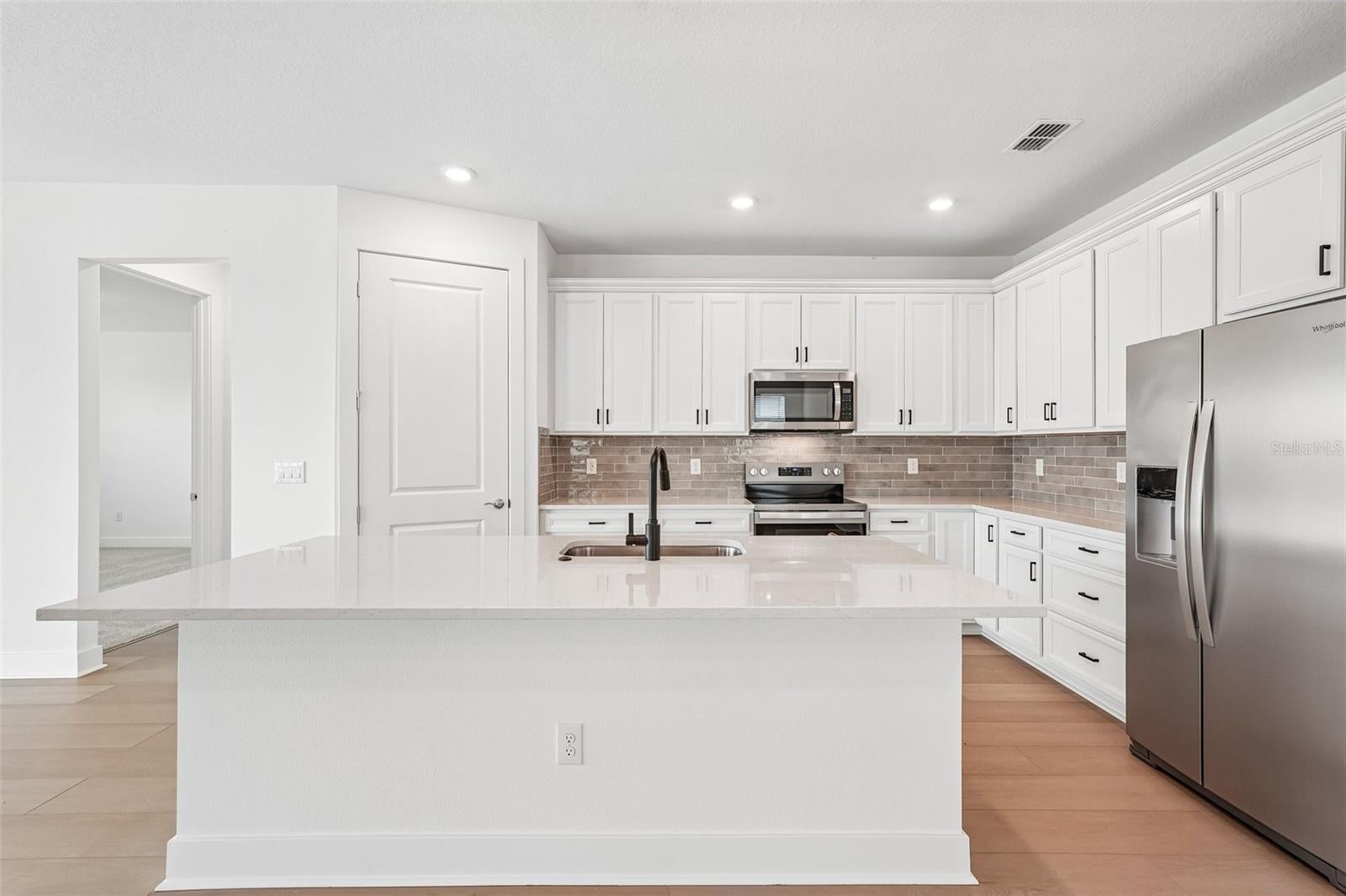 9927 JOHNSON OAKS GLEN