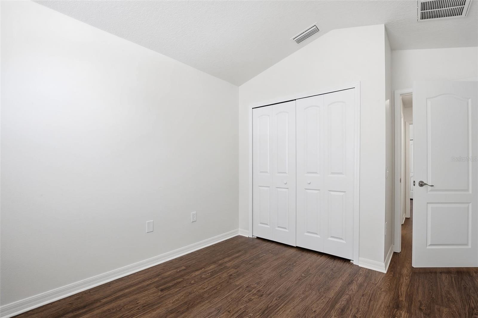 WELLINGTON NORTH AT BAY PARK - Residential