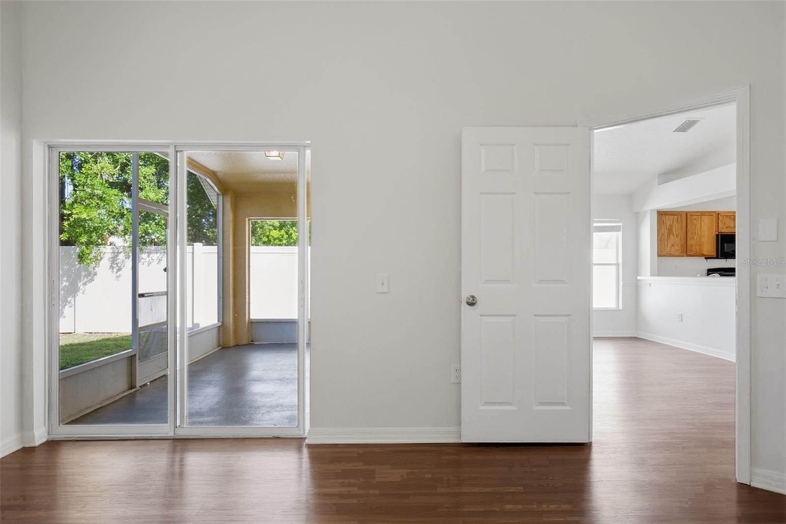 WELLINGTON NORTH AT BAY PARK - Residential