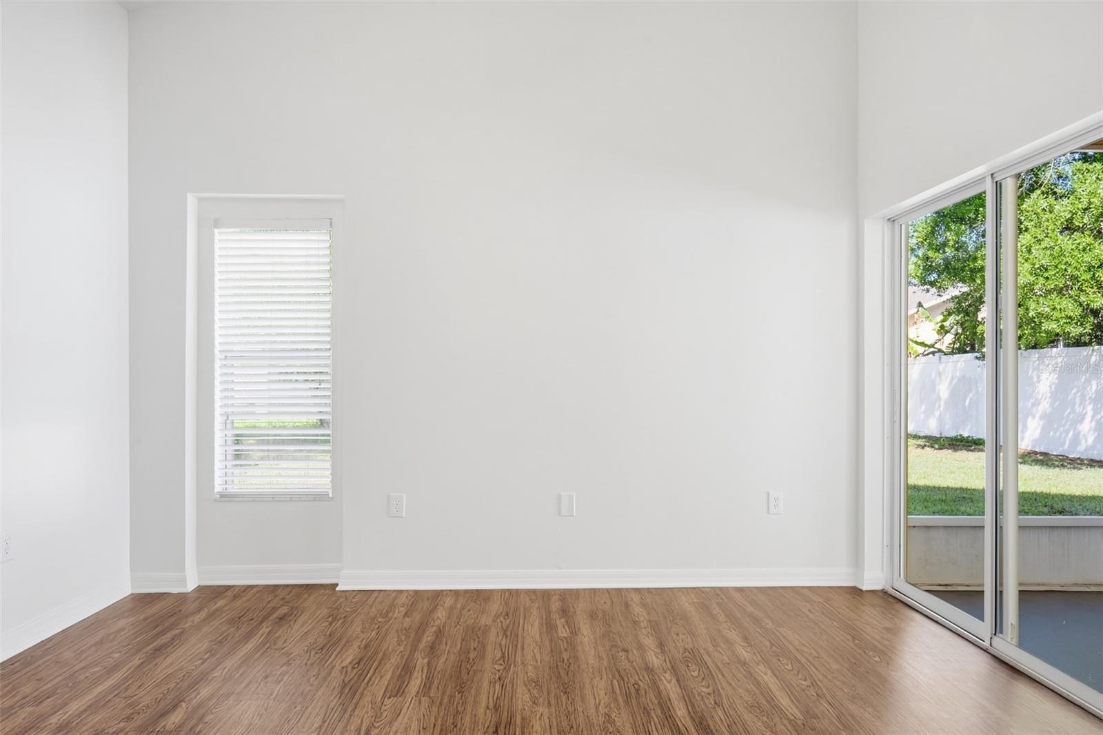 WELLINGTON NORTH AT BAY PARK - Residential