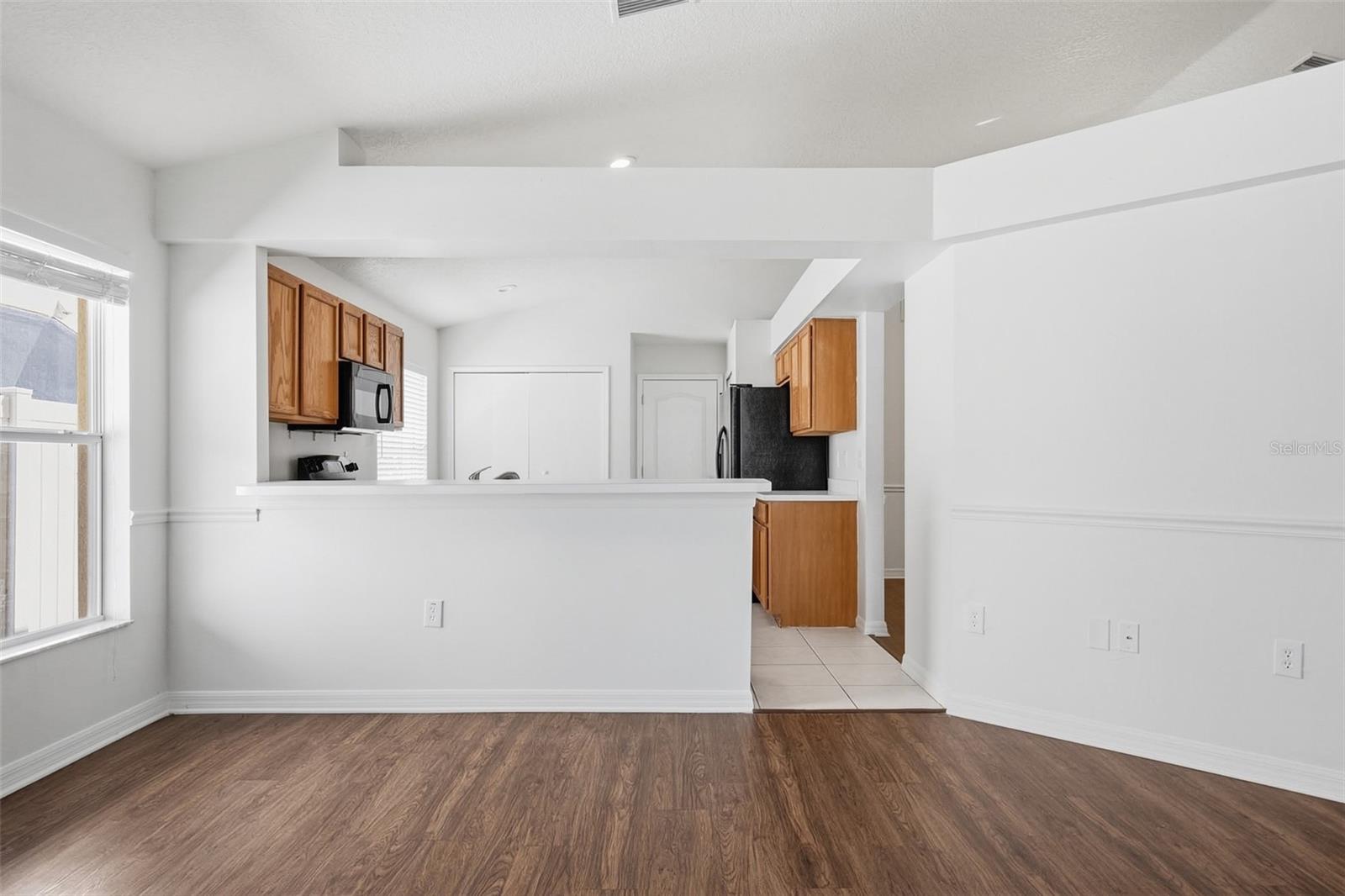 WELLINGTON NORTH AT BAY PARK - Residential