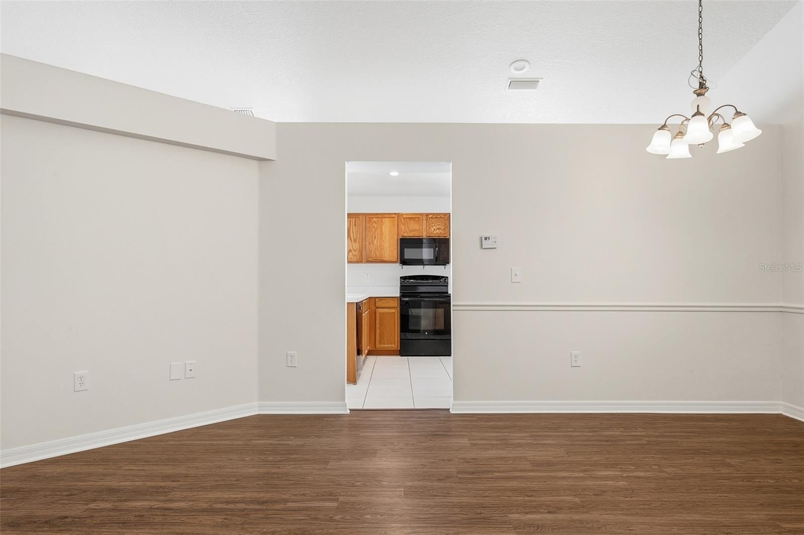 WELLINGTON NORTH AT BAY PARK - Residential