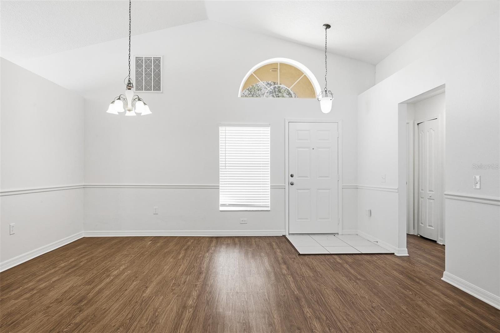 WELLINGTON NORTH AT BAY PARK - Residential