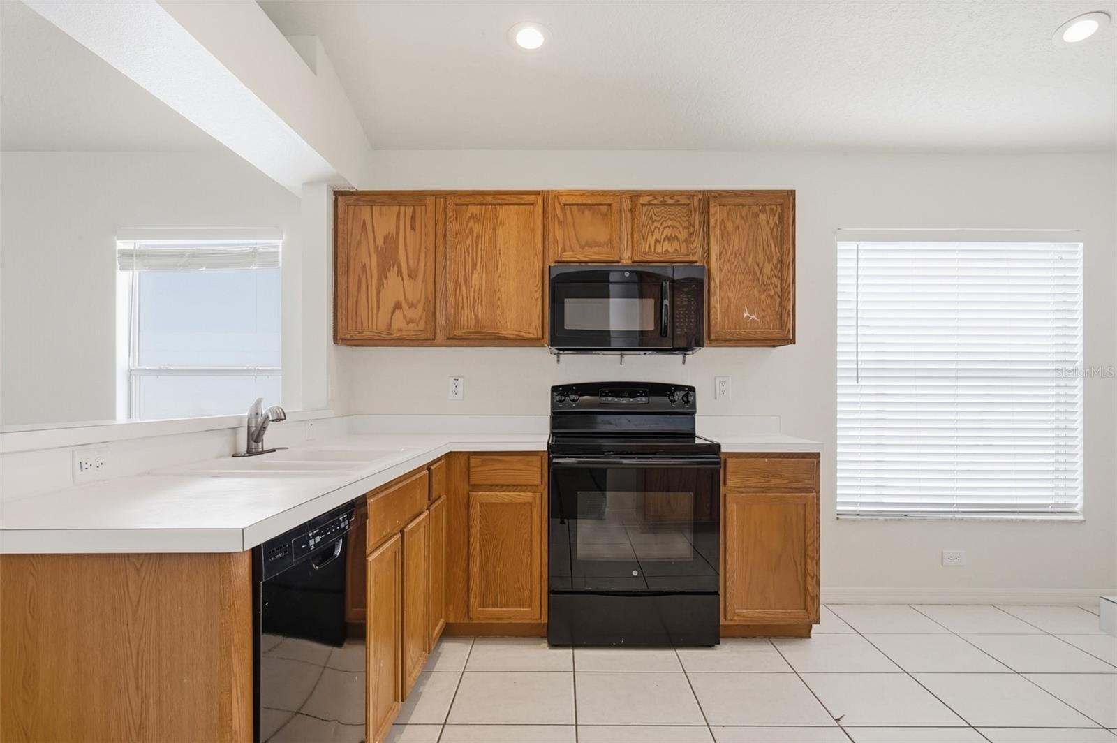 WELLINGTON NORTH AT BAY PARK - Residential