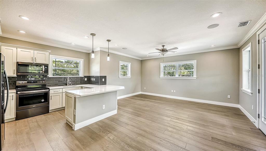 POMELLO PARK - Residential