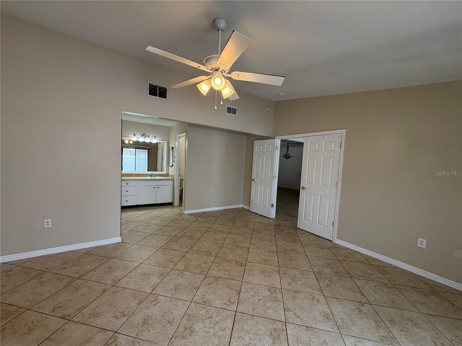 HARBOR WOODS - Residential Lease
