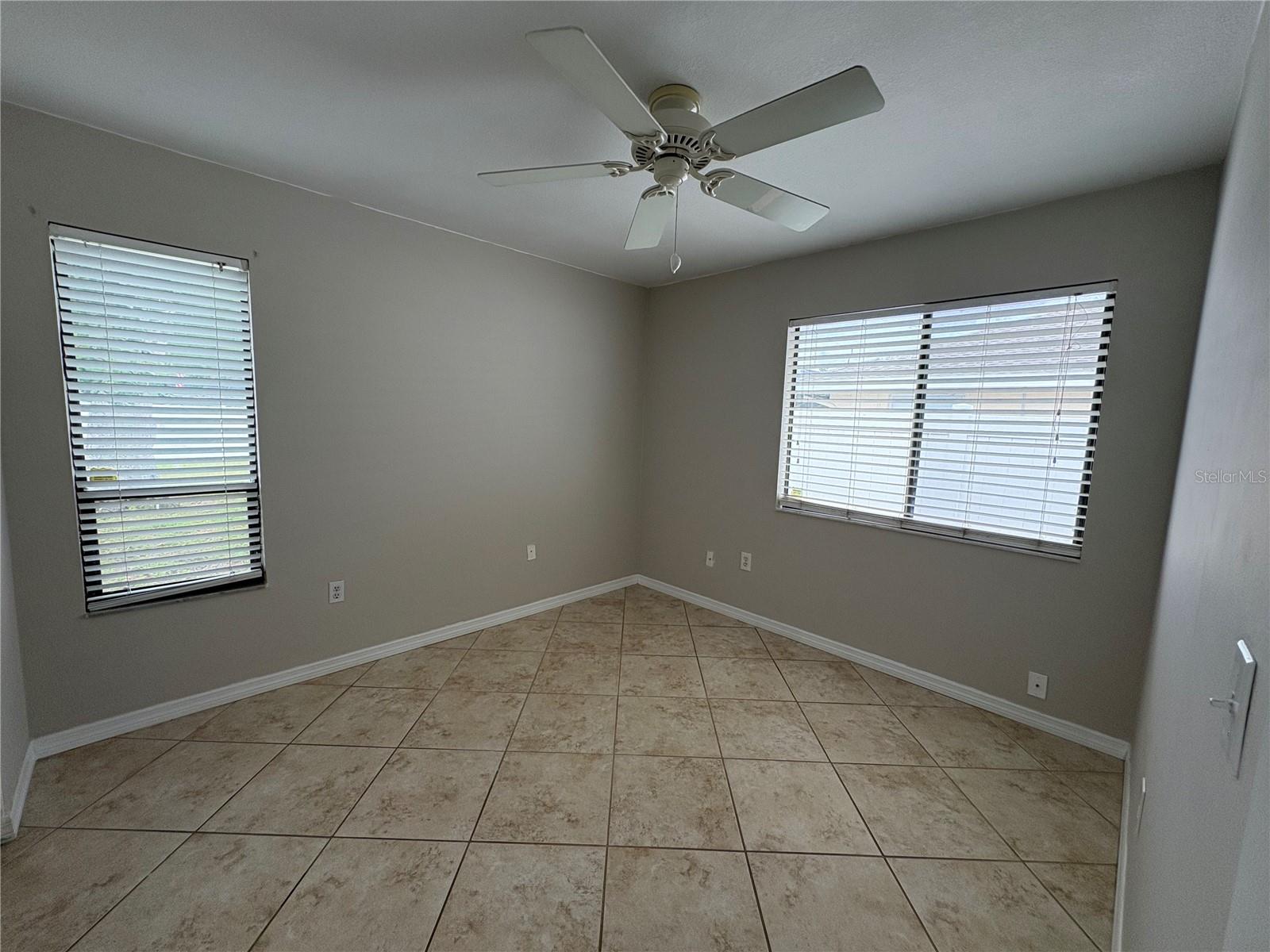 HARBOR WOODS - Residential Lease
