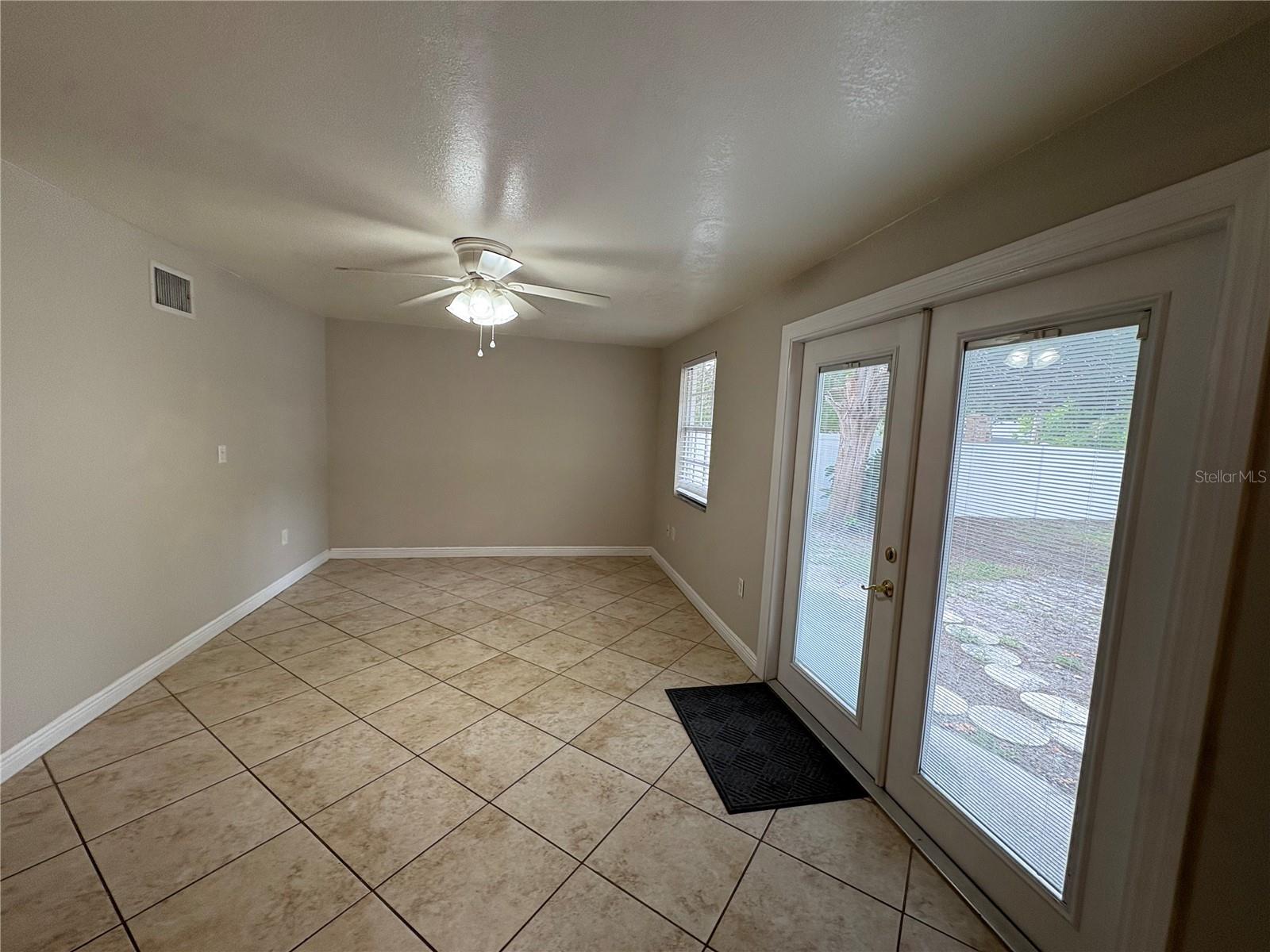 HARBOR WOODS - Residential Lease