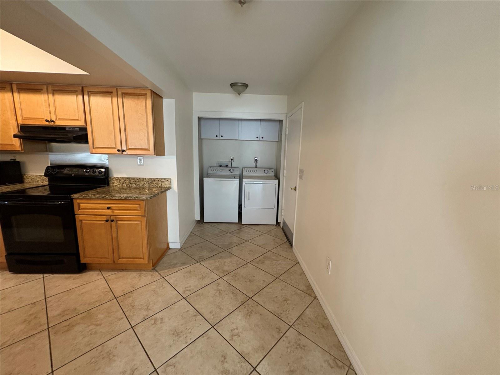 HARBOR WOODS - Residential Lease