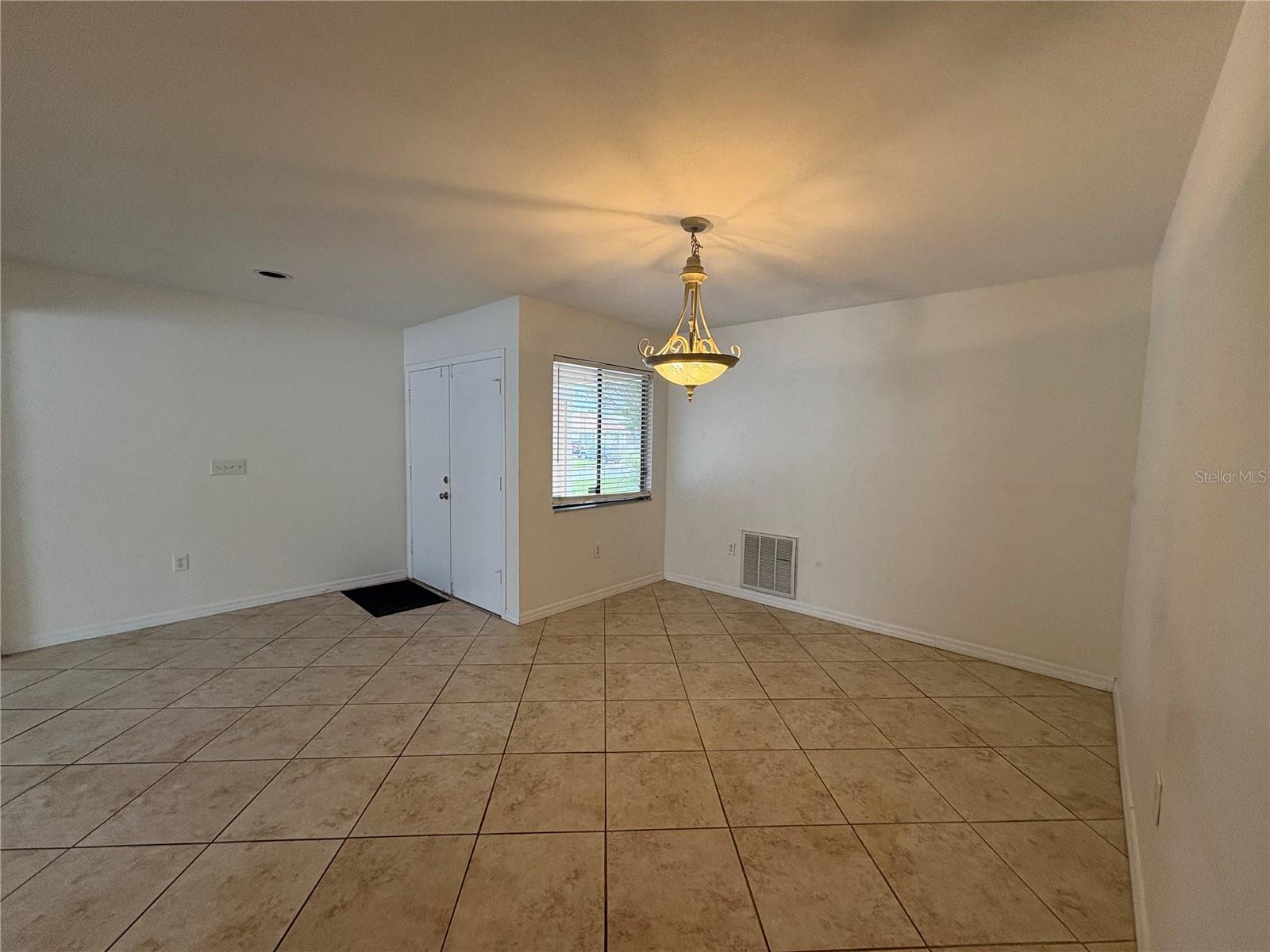 HARBOR WOODS - Residential Lease