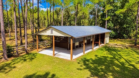 Tiny photo for 12931 SE 21st Place, Morriston, FL 32668 (MLS # GC544296)