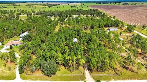 Tiny photo for 12931 SE 21st Place, Morriston, FL 32668 (MLS # GC544296)