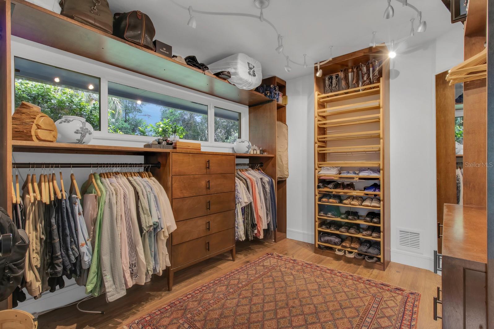 SWEETWATER OAKS - Residential