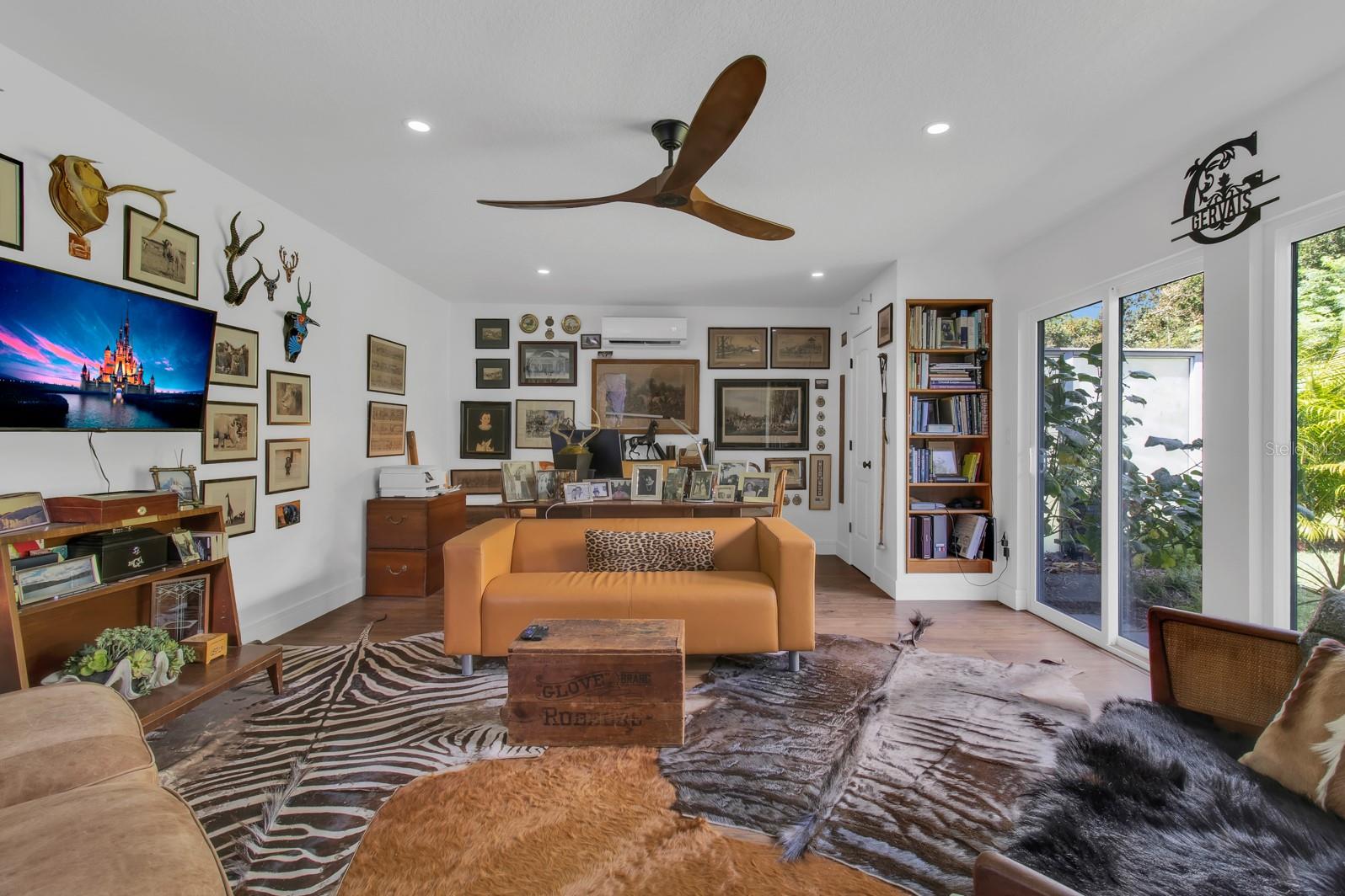 SWEETWATER OAKS - Residential
