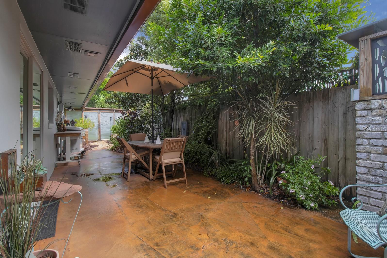 SWEETWATER OAKS - Residential