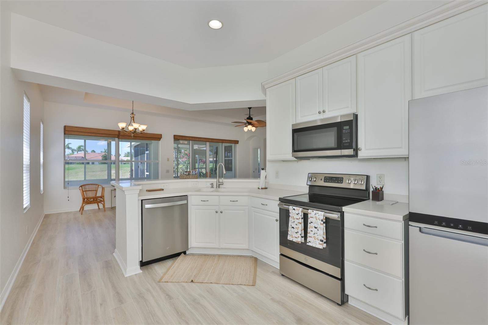SUN CITY CENTER UNIT 264 PH - Residential