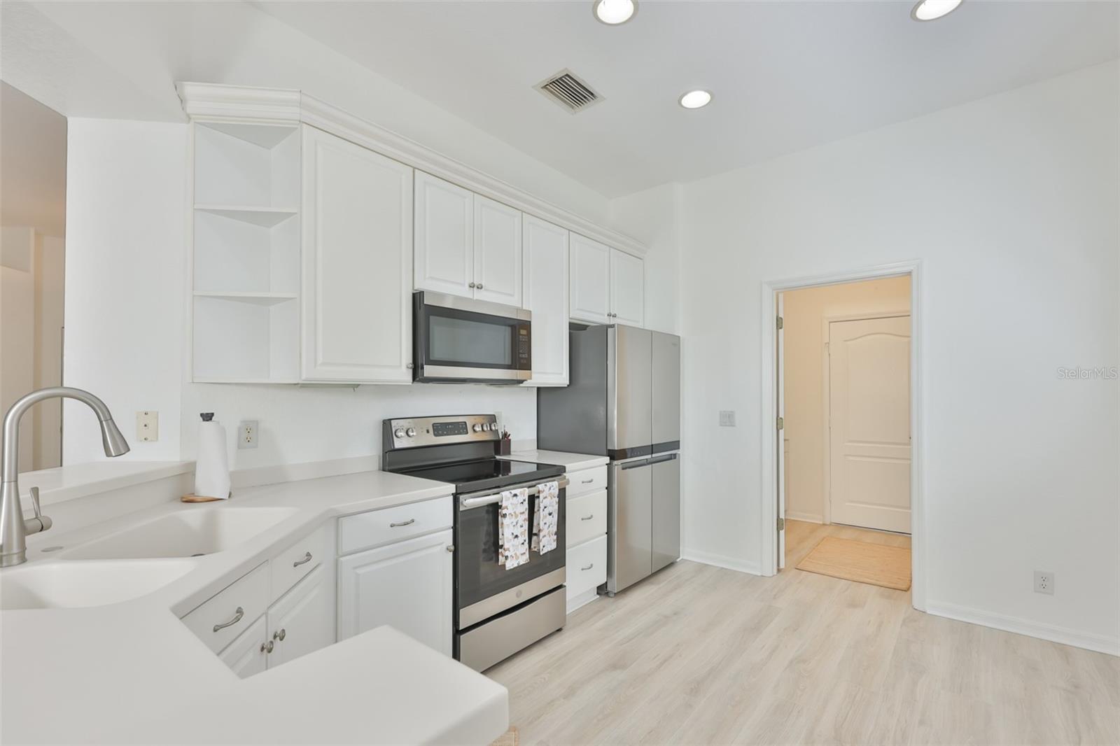 SUN CITY CENTER UNIT 264 PH - Residential