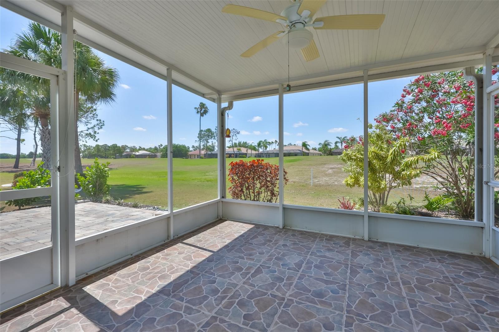 SUN CITY CENTER UNIT 264 PH - Residential