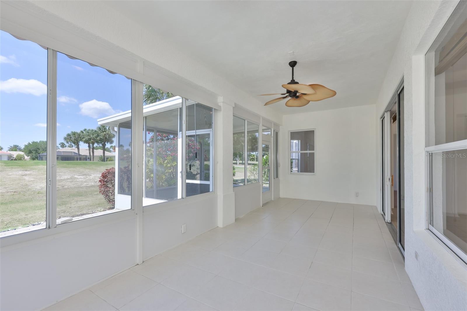 SUN CITY CENTER UNIT 264 PH - Residential