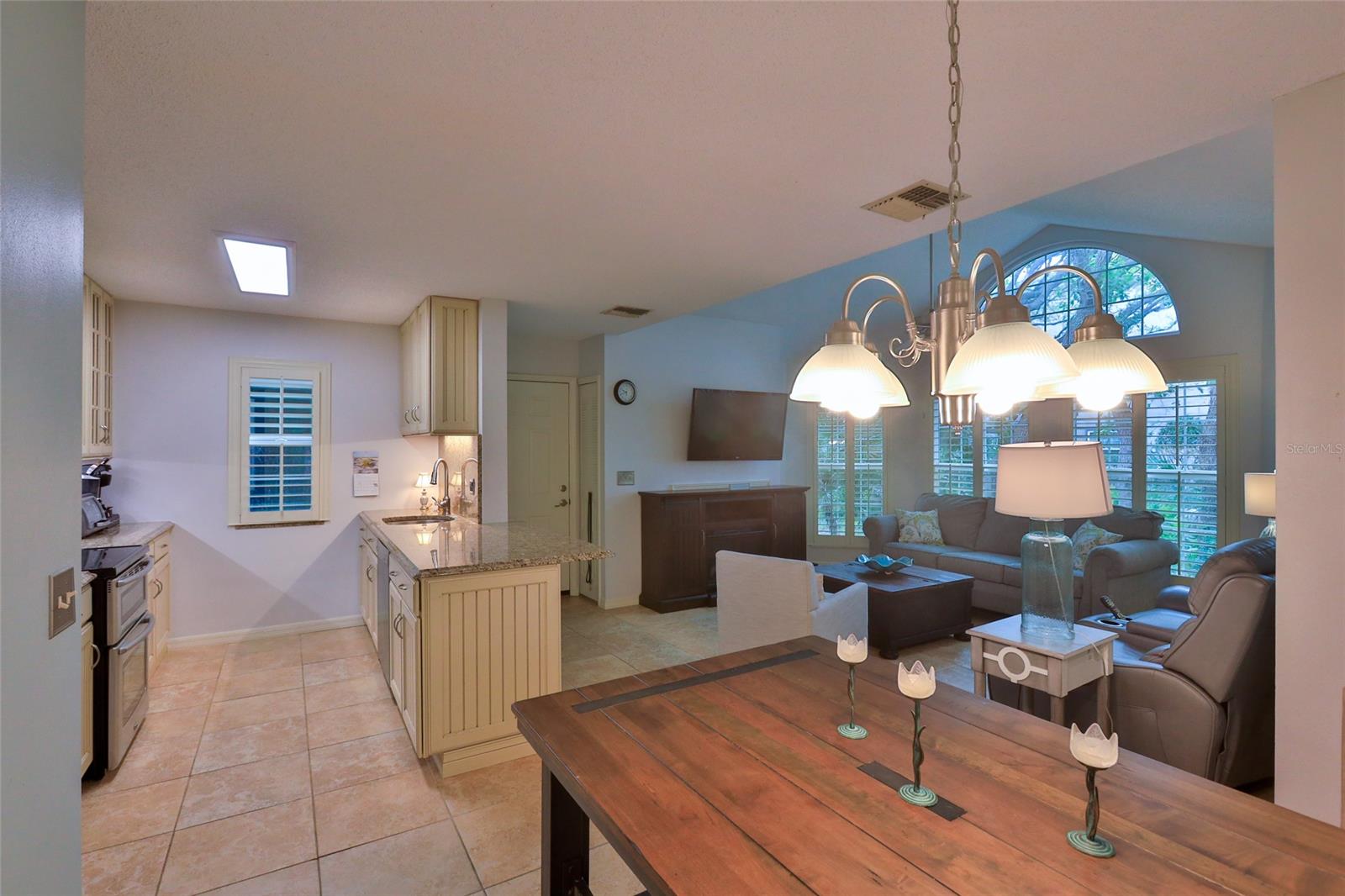 Sun Beach Club Condo Ph 01-03 - Residential