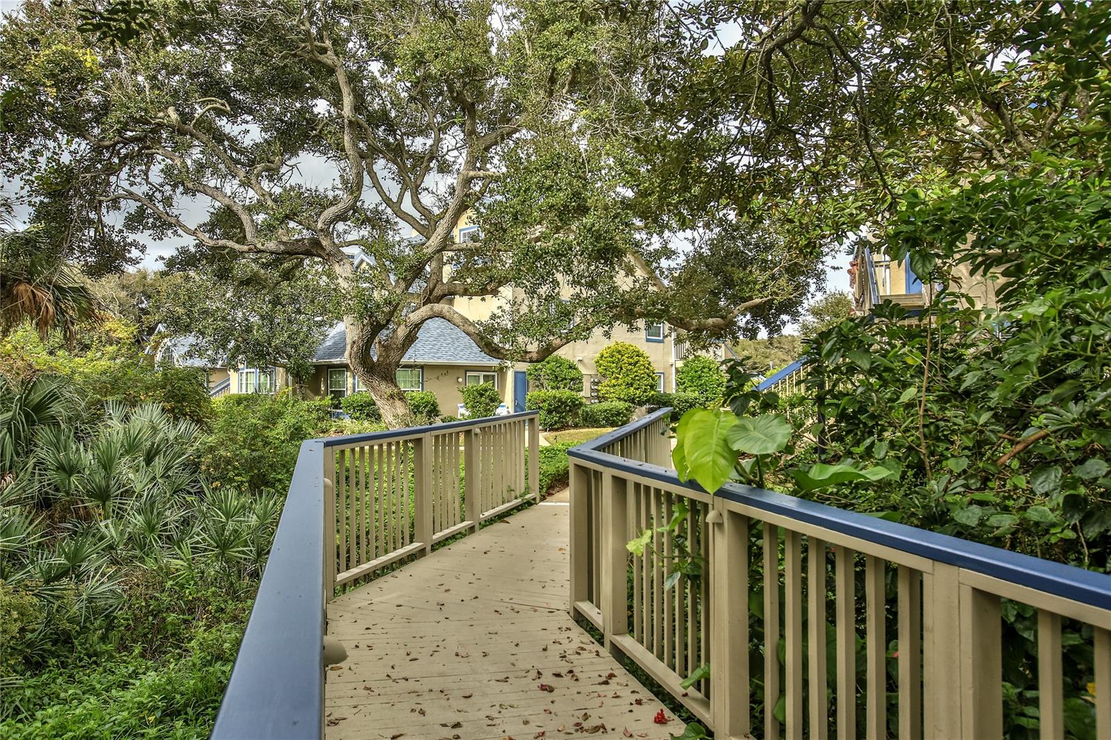 Sun Beach Club Condo Ph 01-03 - Residential