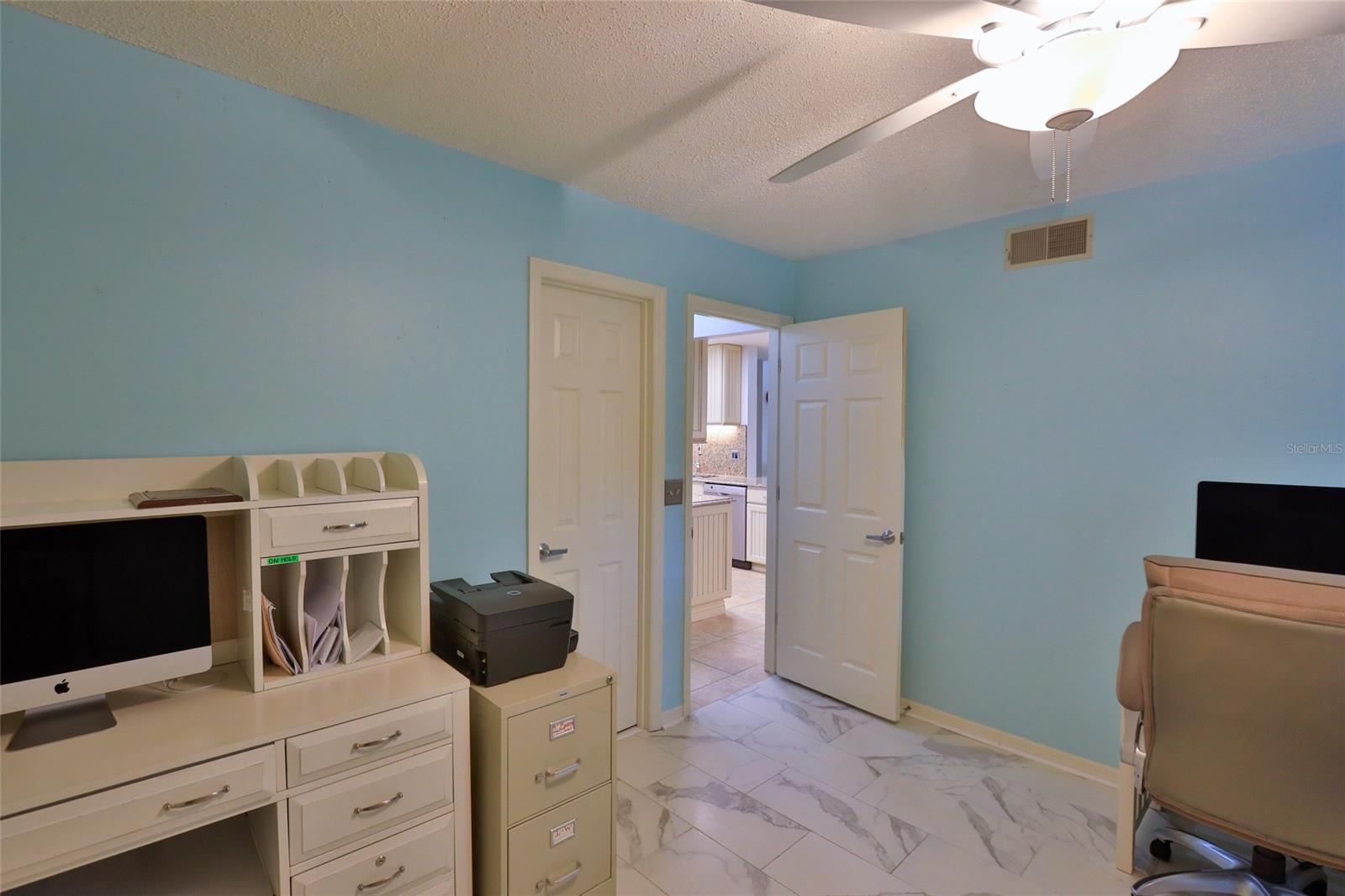 Sun Beach Club Condo Ph 01-03 - Residential