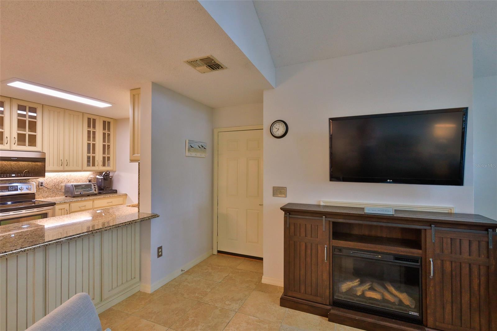 Sun Beach Club Condo Ph 01-03 - Residential