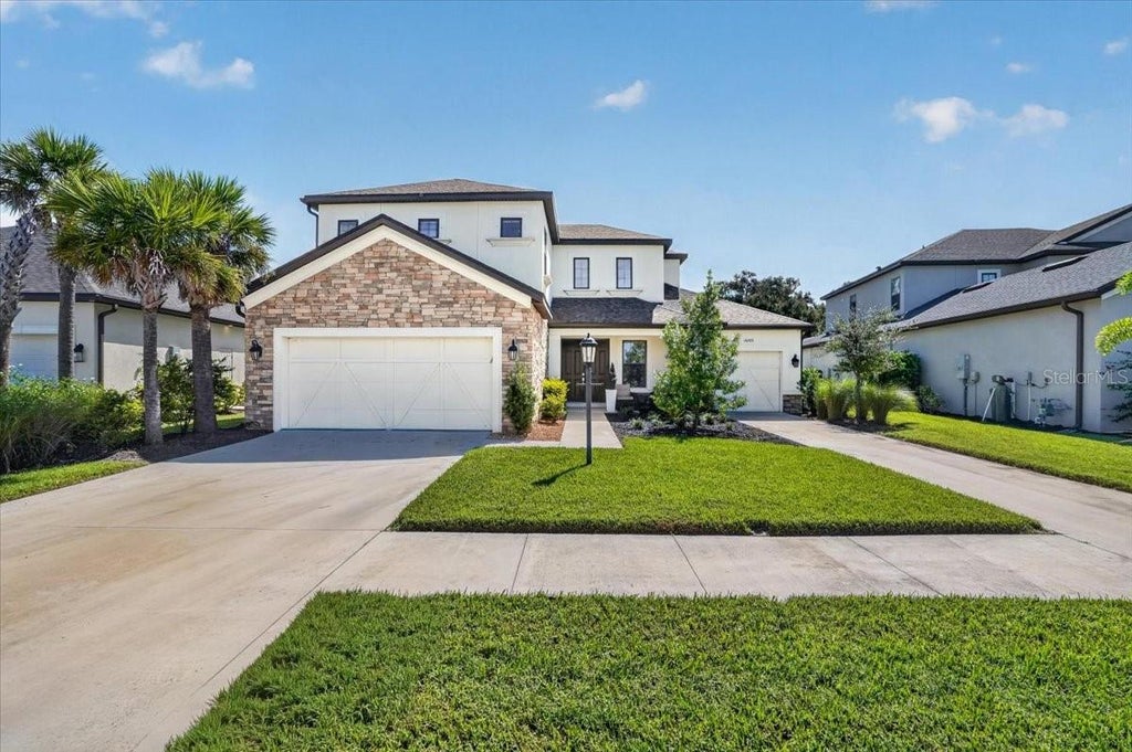 Photo of 10203 Milky Way Circle, Sarasota, FL 34241 (MLS # A4707102)