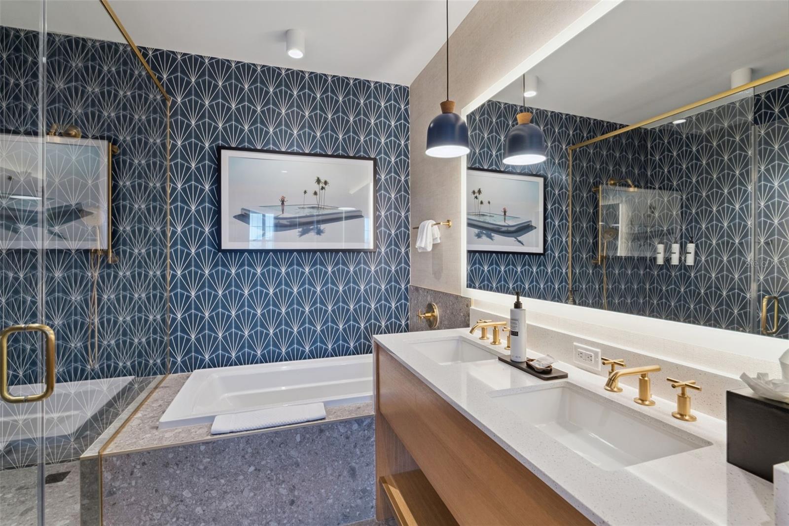 SUNSET WALK HOTEL, EMBASSY SUITES - Residential