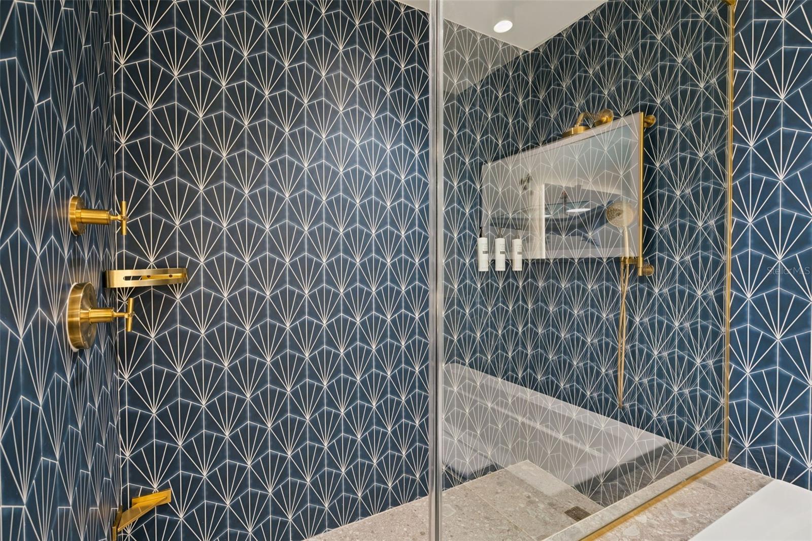 SUNSET WALK HOTEL, EMBASSY SUITES - Residential