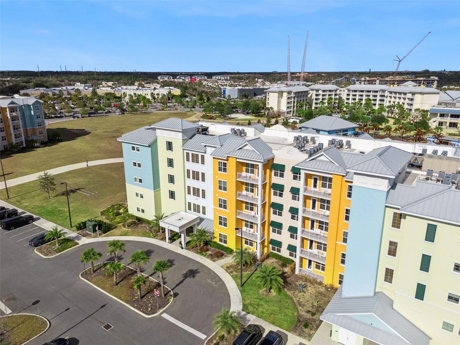 SUNSET WALK HOTEL, EMBASSY SUITES - Residential