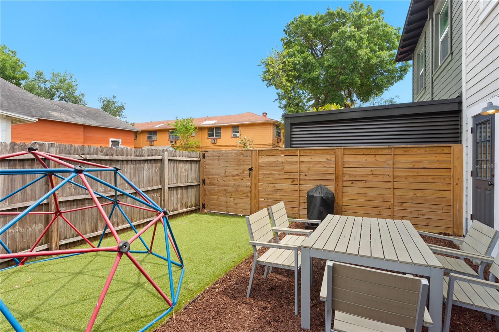 SEMINOLE HEIGHTS TOWNHOMES - Residential