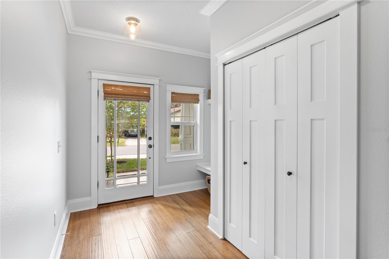 117 W GIDDENS AVENUE