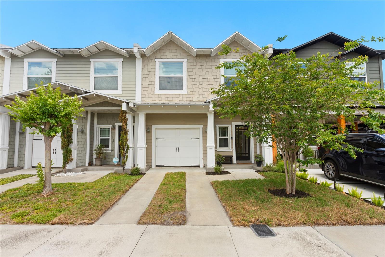 117 W GIDDENS AVENUE