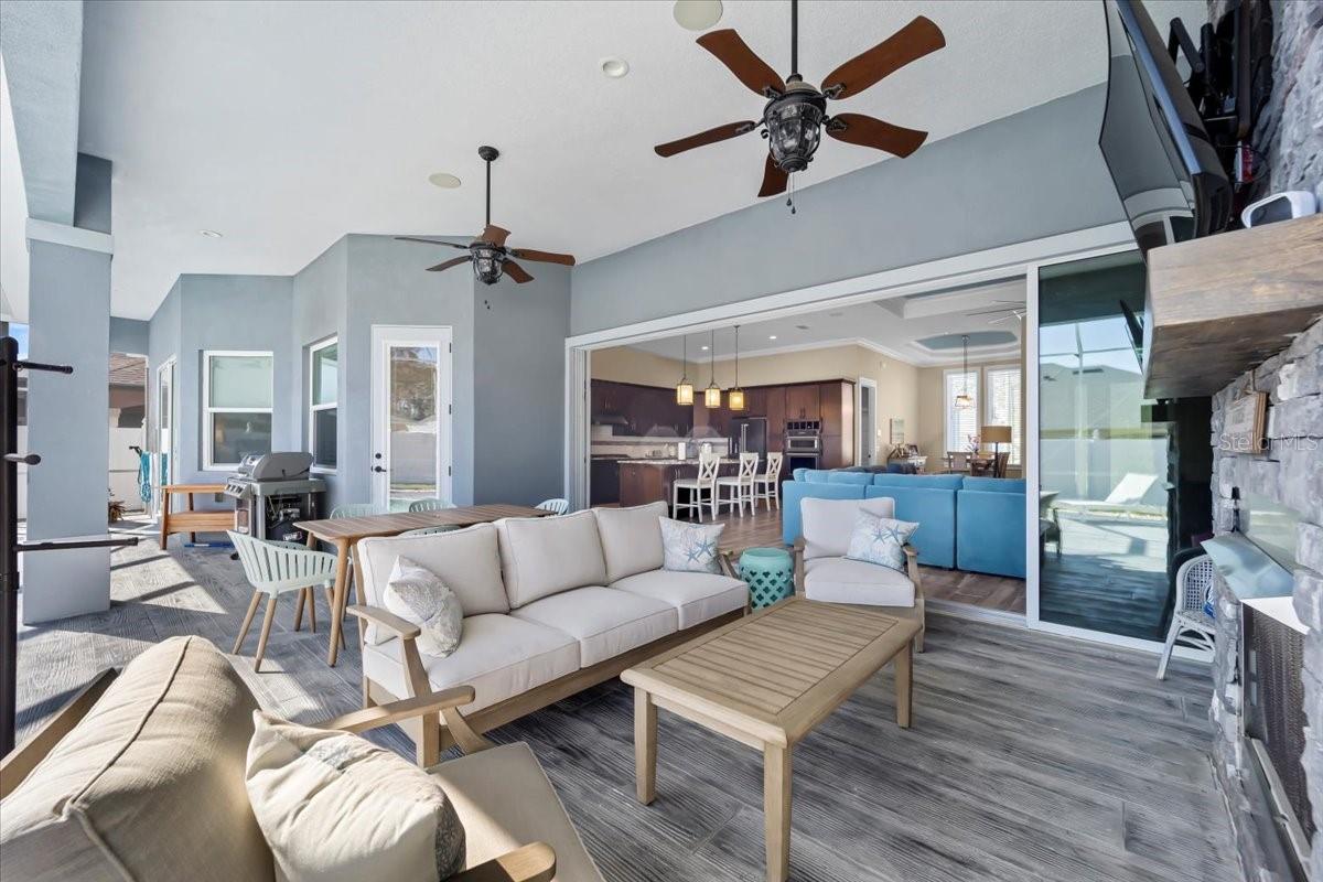 04 FAIRWAYS - Residential