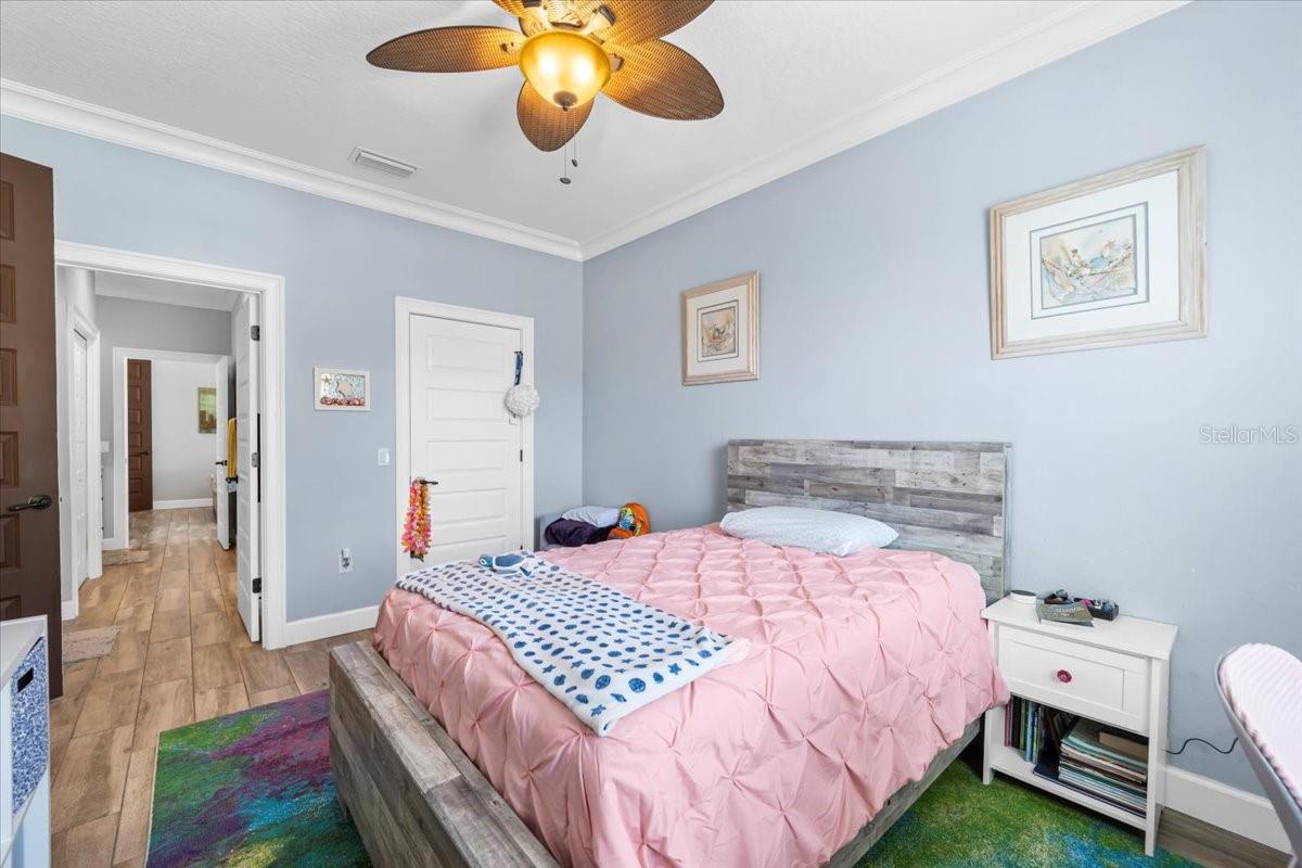 04 FAIRWAYS - Residential