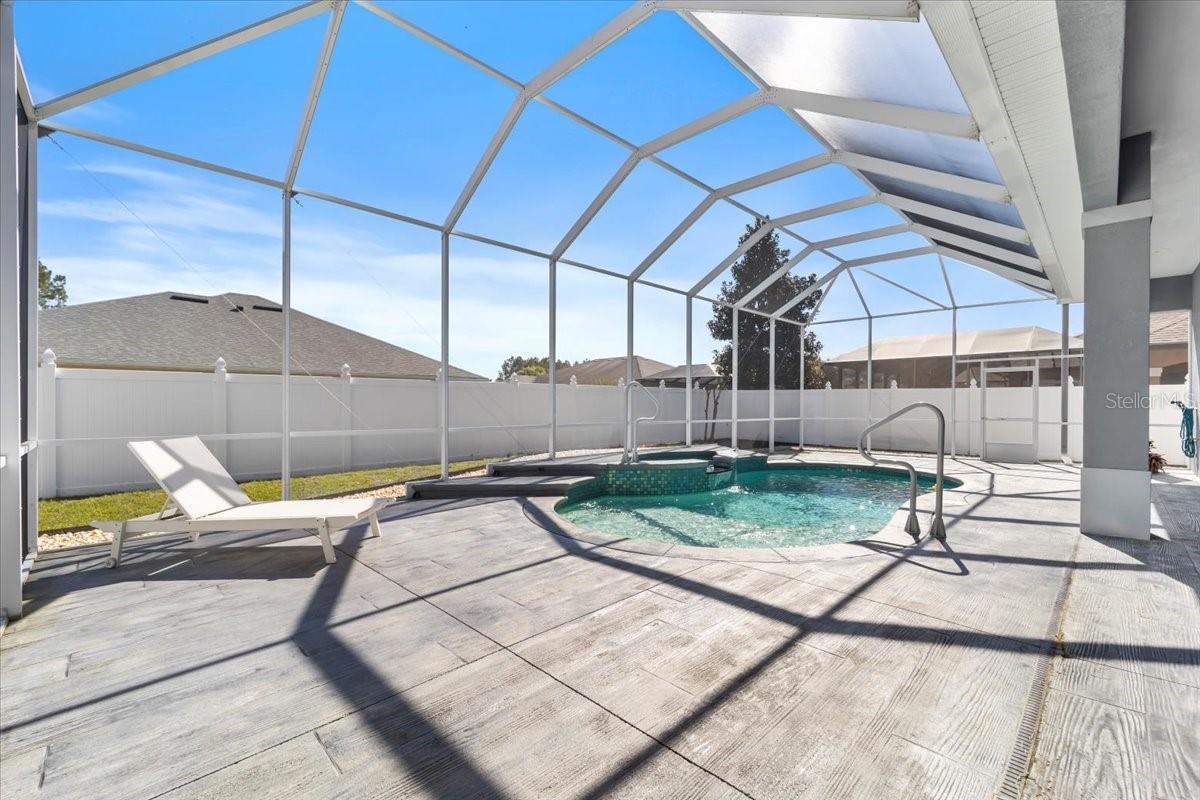 04 FAIRWAYS - Residential