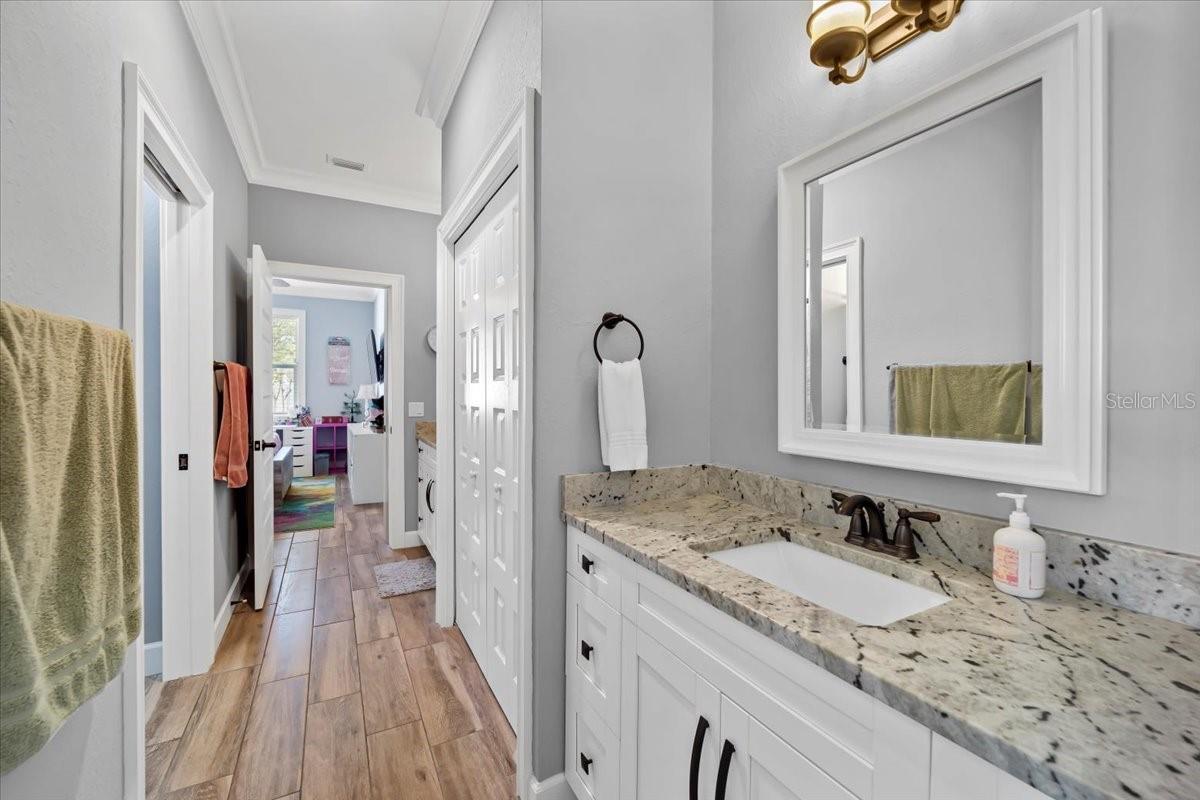 04 FAIRWAYS - Residential