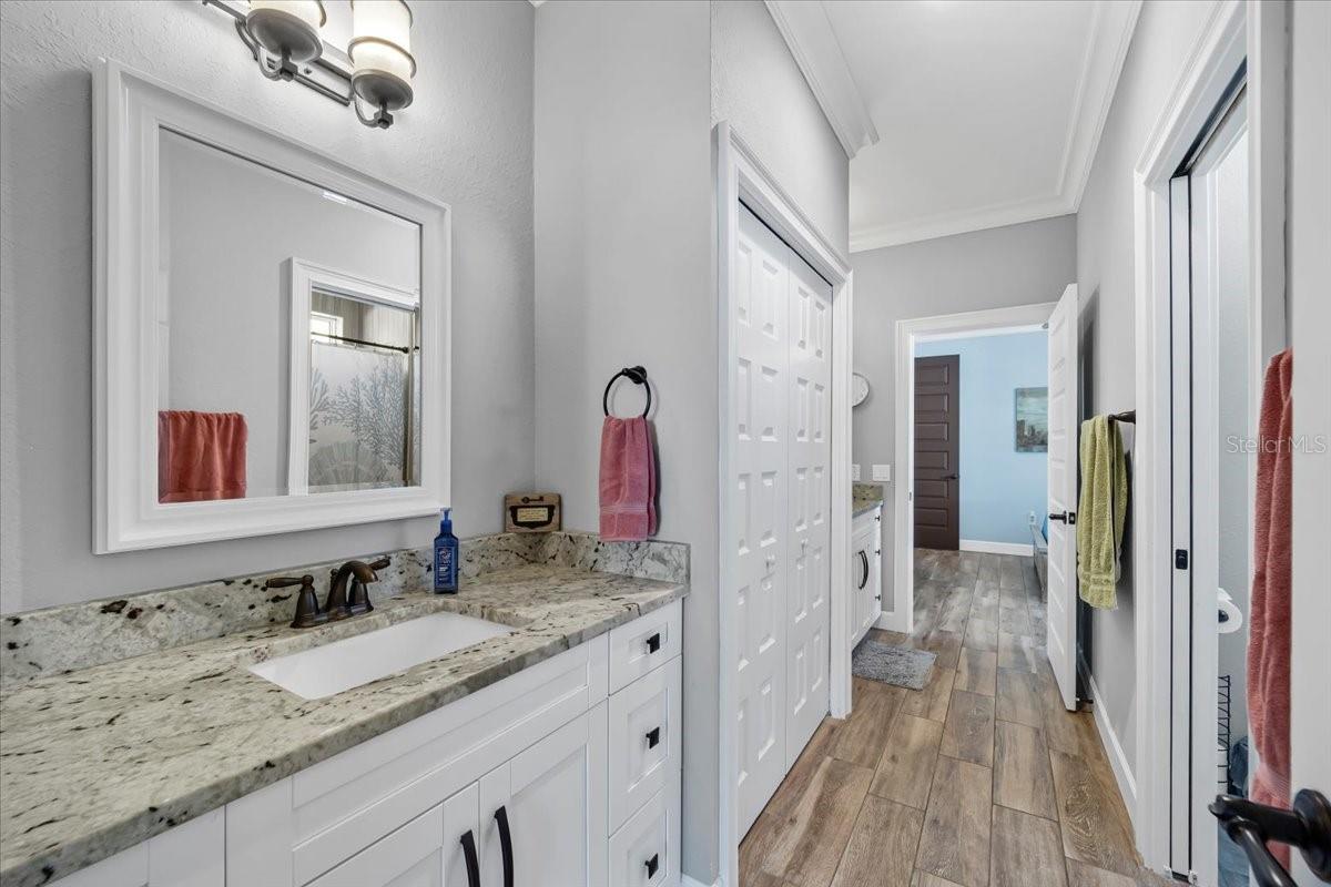 04 FAIRWAYS - Residential