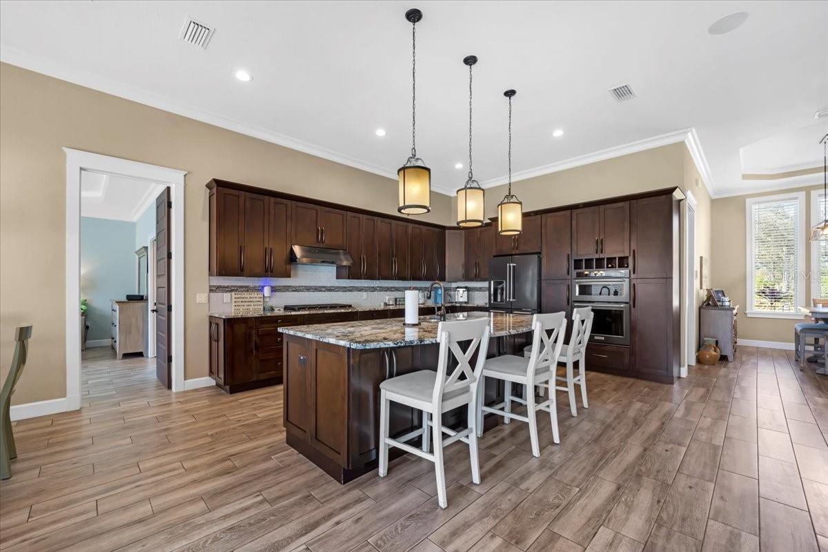 04 FAIRWAYS - Residential