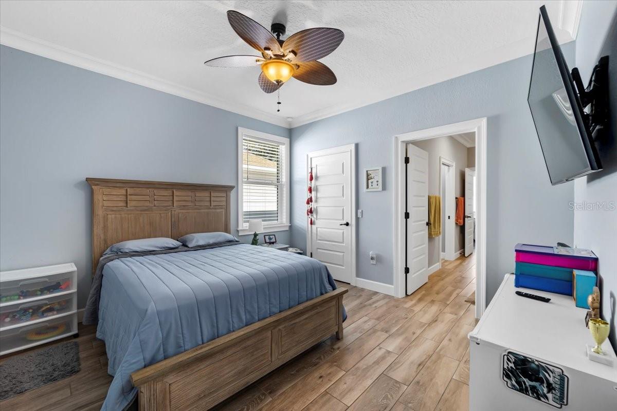 04 FAIRWAYS - Residential