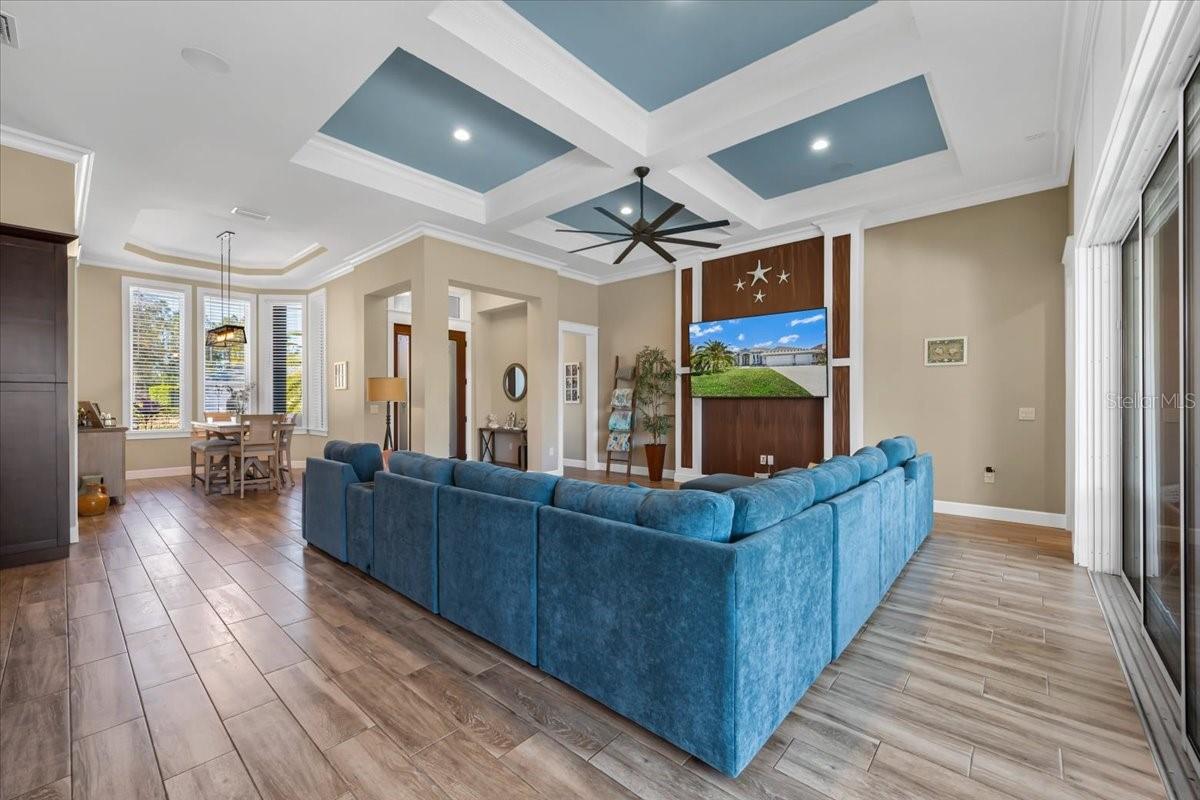 04 FAIRWAYS - Residential