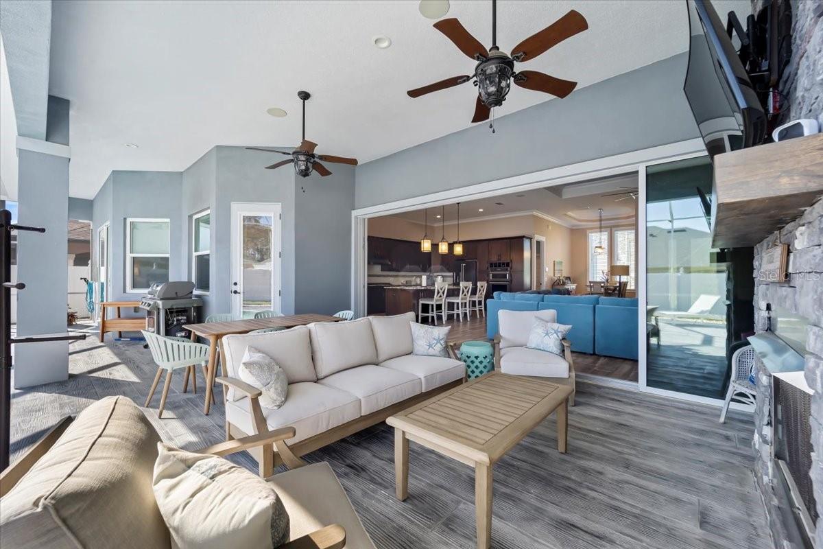 04 FAIRWAYS - Residential