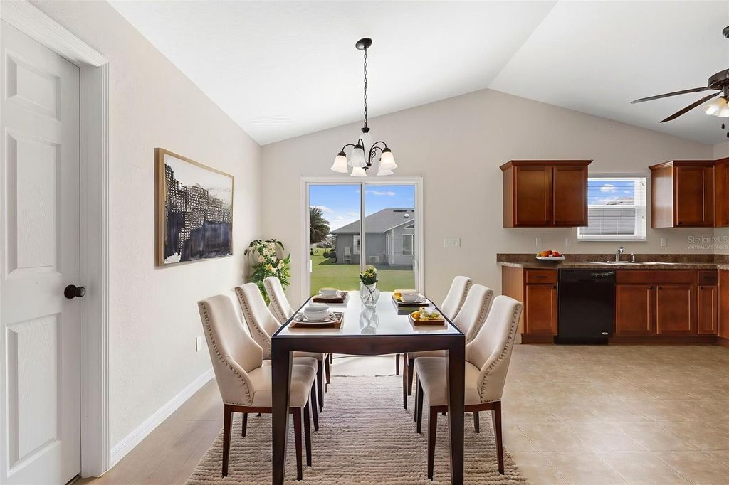 Photo of 11280 SE 170th Lane, Summerfield, FL 34491 (MLS # G5103231)