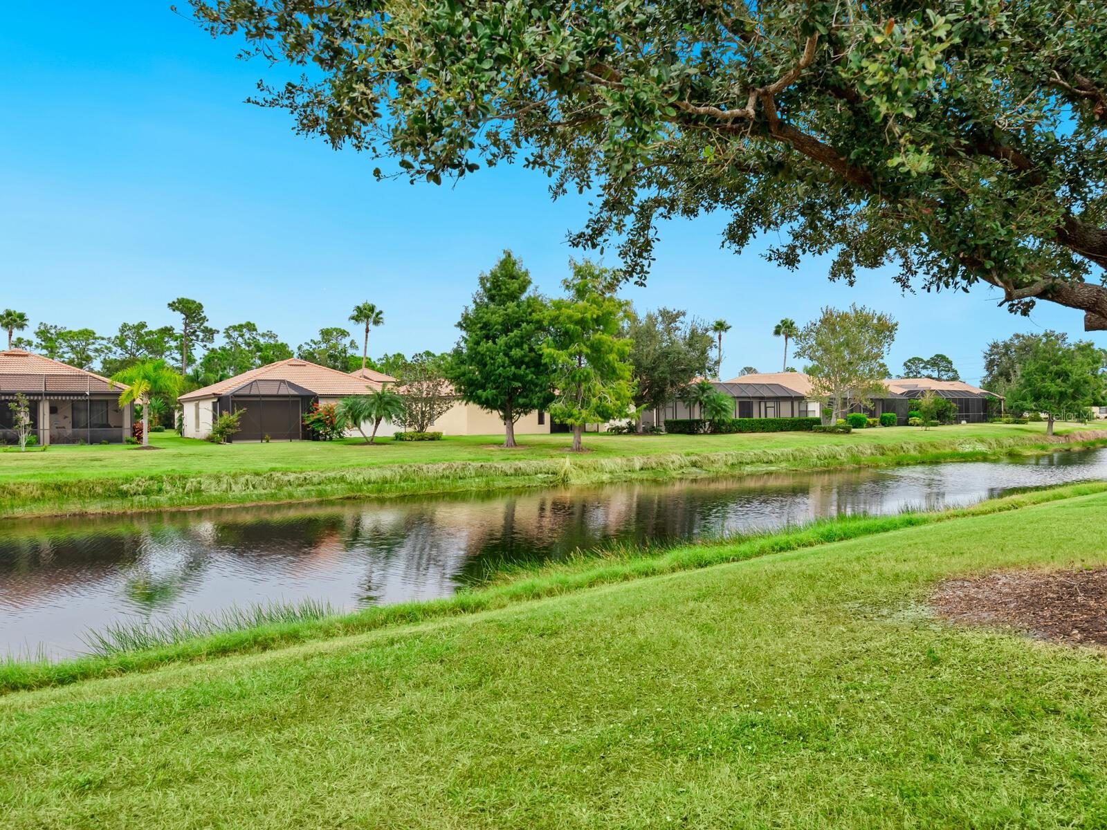 VENETIAN FALLS PH 1 - Residential