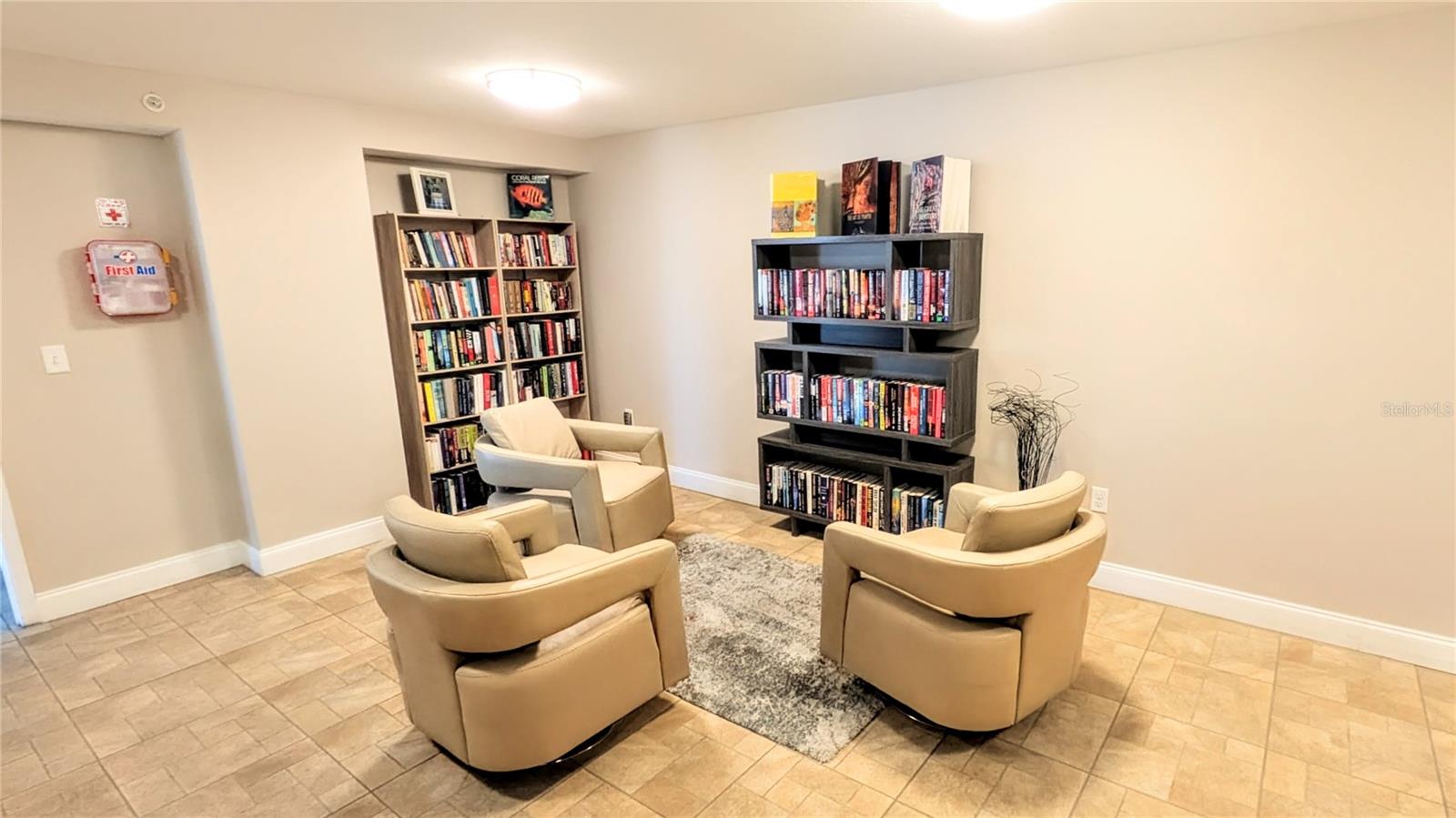 DOLPHIN TOWER - Residential Lease