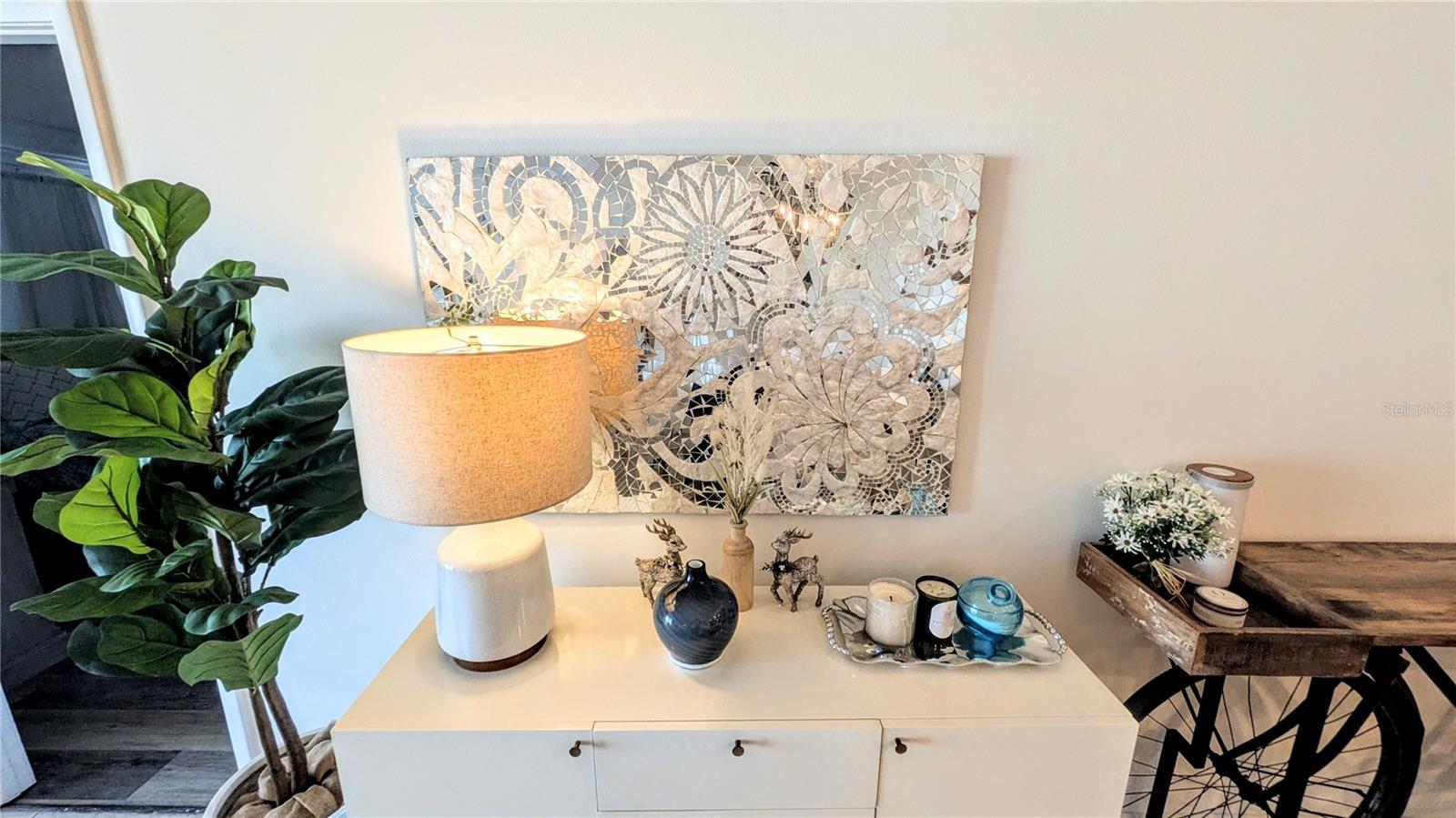 DOLPHIN TOWER - Residential Lease