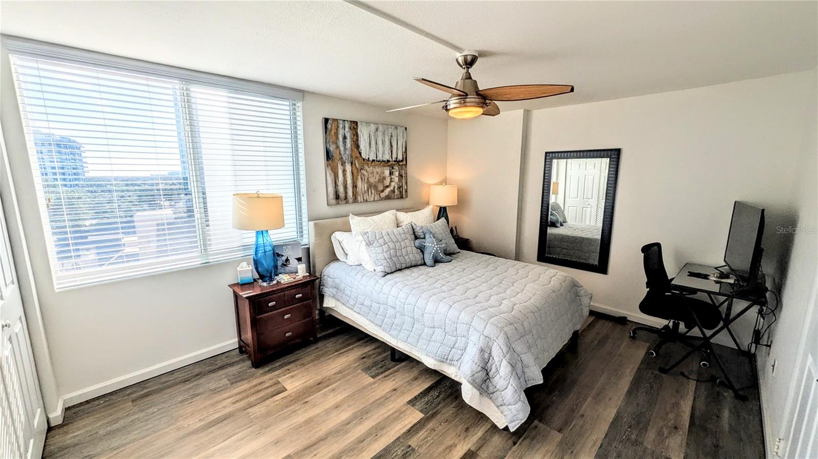 DOLPHIN TOWER - Residential Lease