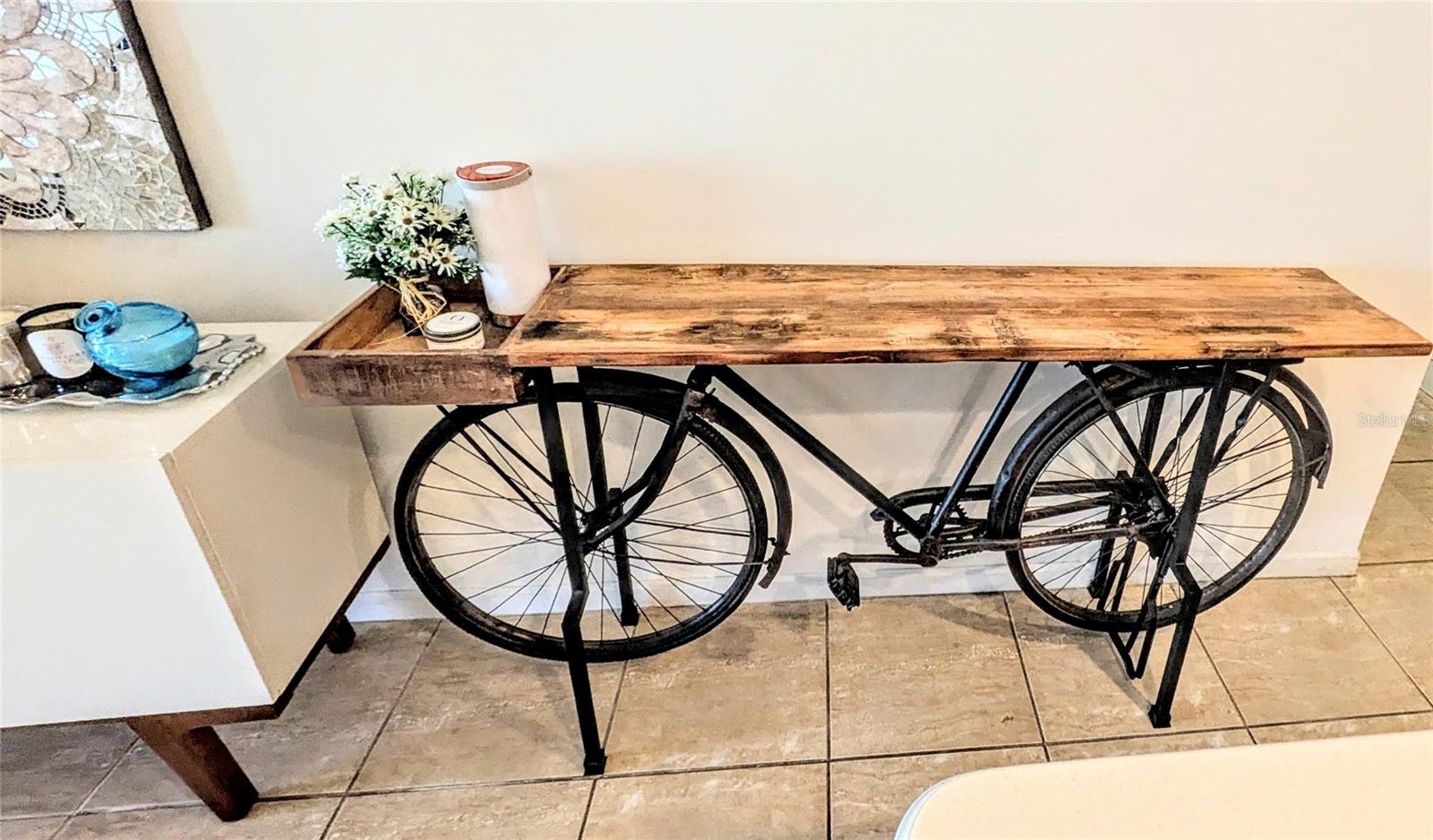 DOLPHIN TOWER - Residential Lease