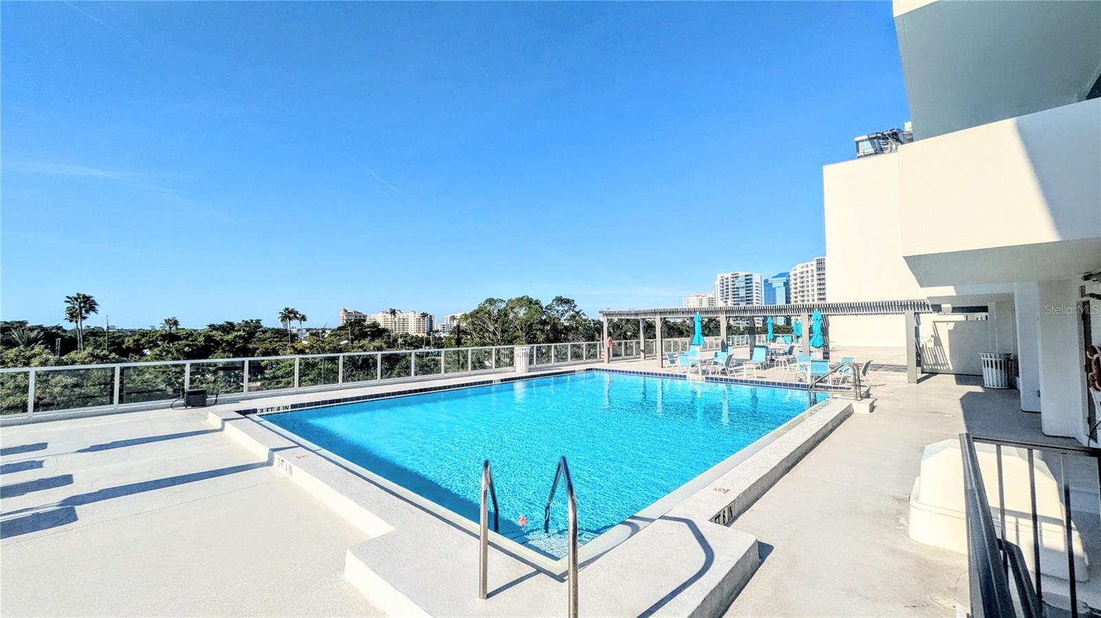 DOLPHIN TOWER - Residential Lease
